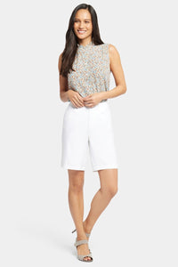 5 Pocket Bermuda Short White Stretch Linen | Optic White - NYDJ