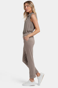 Cassidy Ankle Pull-On Trouser Pants In Ponte Knit With Cuffs | Saddlewood | Pants | NYDJ