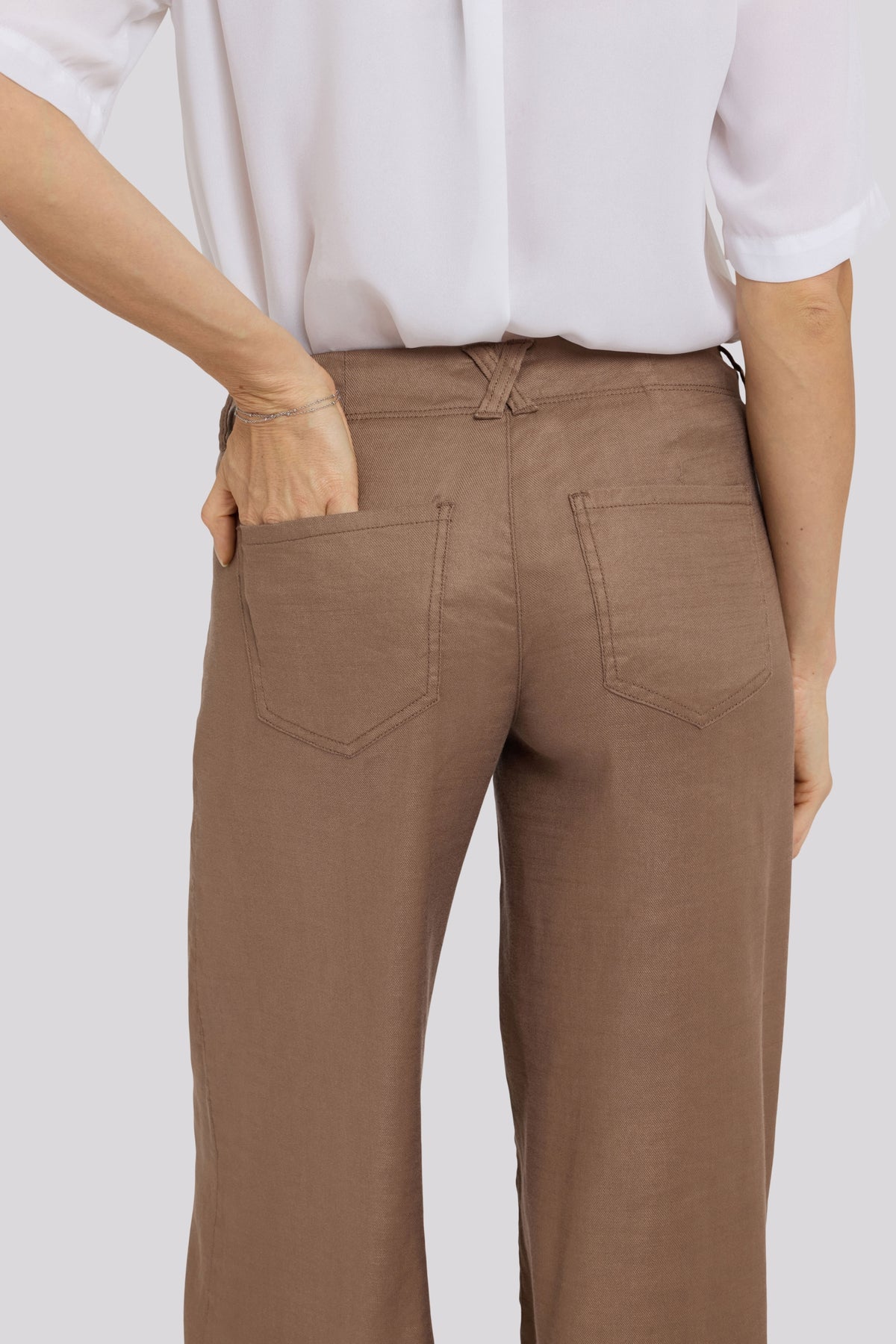 5 Pocket Wide Leg Trouser In Stretch Linen With Super High Rise | Toasted Coconut | Pants | NYDJ
