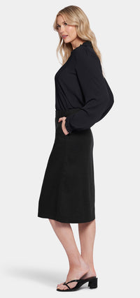 Marilyn A-Line Skirt Black Stretch Linen | Black | Skirt | NYDJ