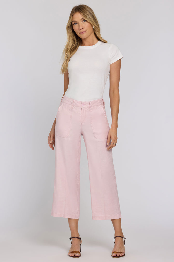 Wide Leg Cargo Capri Pants In Stretch Linen | Light Lilac