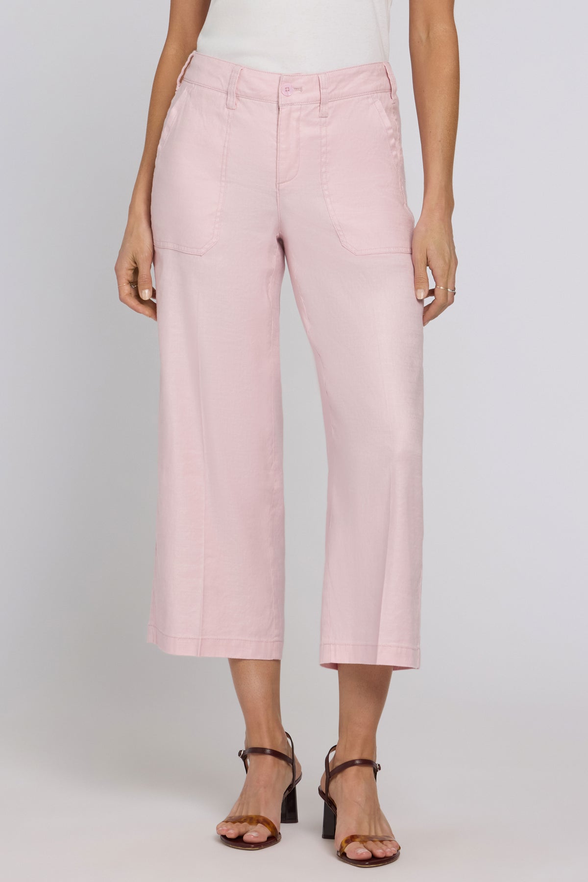 Wide Leg Cargo Capri Pants In Stretch Linen | Light Lilac