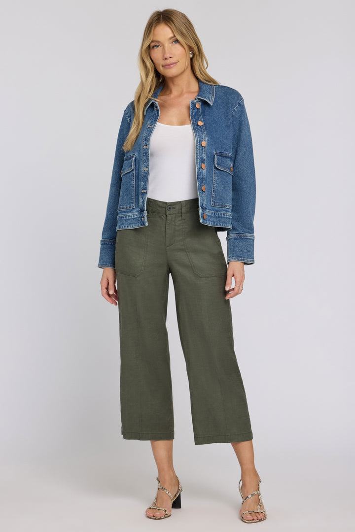 Wide Leg Cargo Capri Pants In Stretch Linen | Desert Green