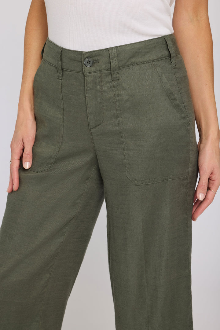 Wide Leg Cargo Capri Pants In Stretch Linen | Desert Green