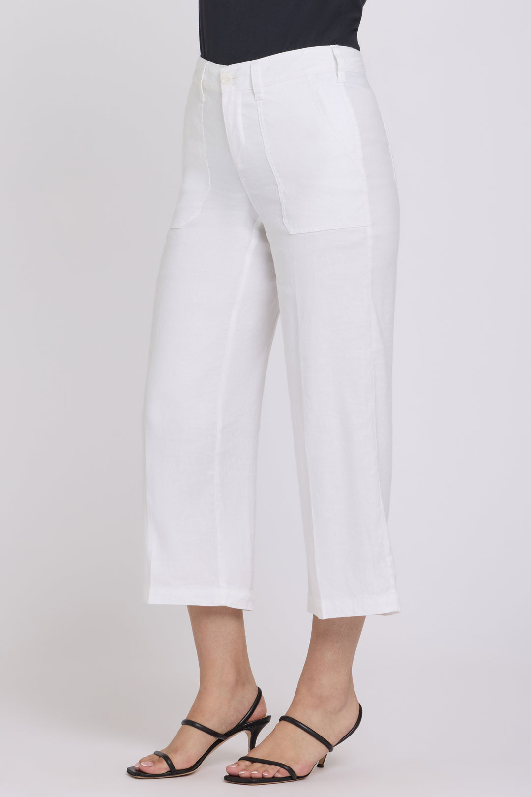 Wide Leg Cargo Capri Pants In Stretch Linen | Optic White