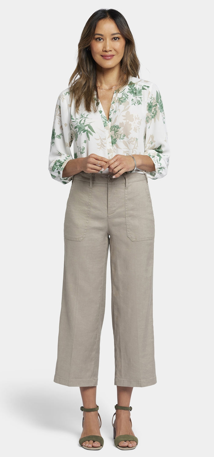 Wide Leg Cargo Capri Pants In Stretch Linen | Saddlewood | Pants | NYDJ