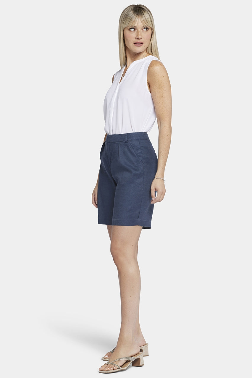 Relaxed Short Dark Blue Stretch Linen | Oxford Navy | Shorts | NYDJ