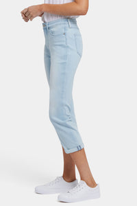 Chloe Capri | Clear Water | Pants | NYDJ