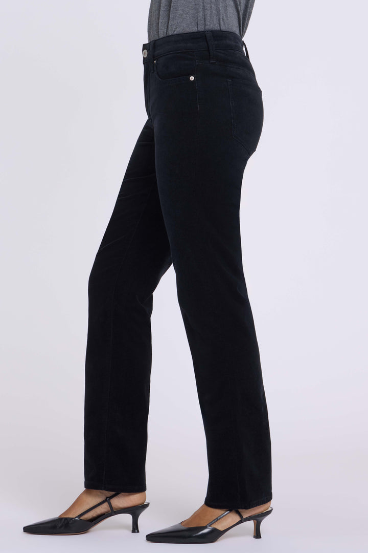 Marilyn Straight Corduroy Pants | Black