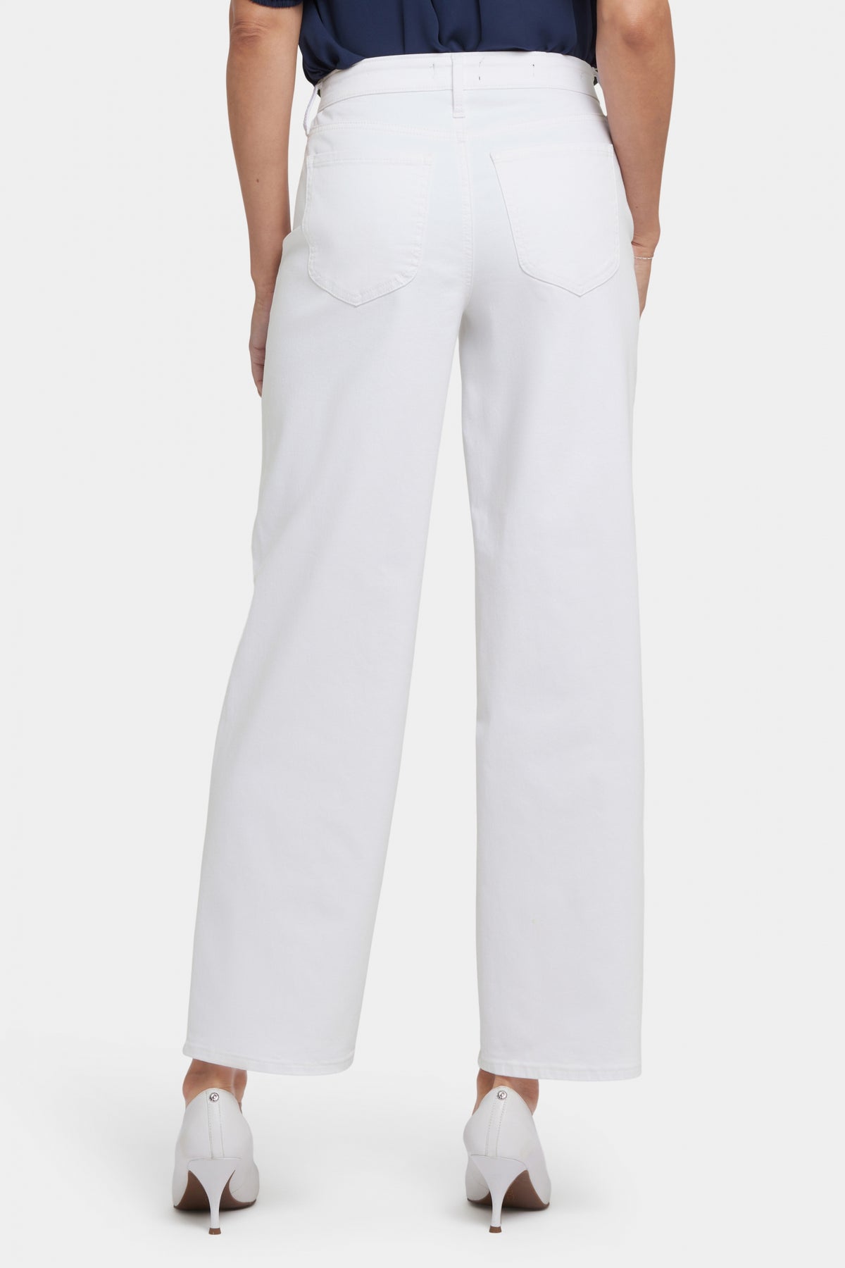 Jemma Barrel Jeans With High Rise | Optic White | Denim | NYDJ