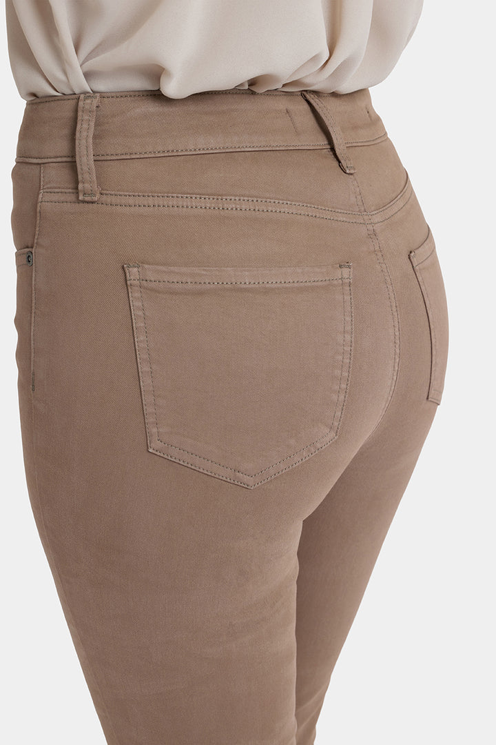 Marilyn Straight Jeans | Elmwood