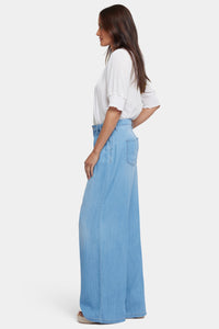 Whitney Pleated Trouser Pants With Super High Rise | Canary Beach | Trouser | NYDJ