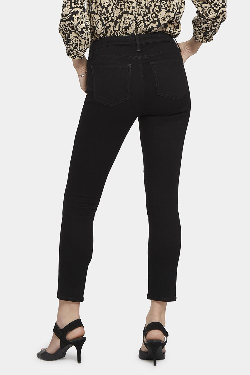 Alina Skinny Black Premium Denim | Black | Denim | NYDJ