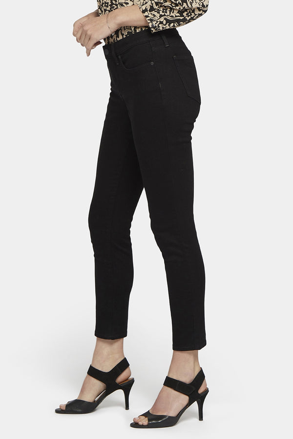 Alina Skinny Black Premium Denim | Black | Denim | NYDJ