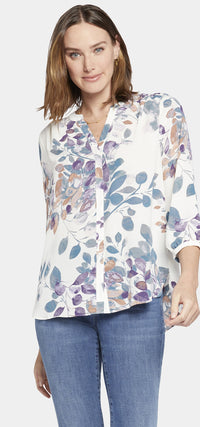 Pintuck Blouse Nature Print | Willowcreek | Blouse | NYDJ