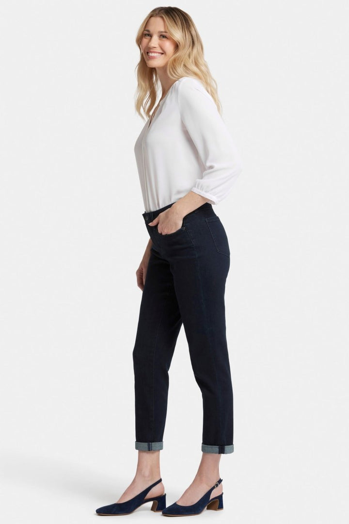 Margot Girlfriend Jeans Dark Blue Premium Denim | Midnight Falls - NYDJ