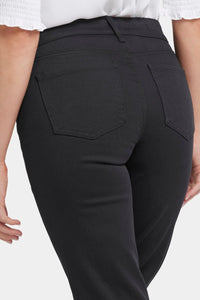 Marilyn Straight Ankle Jeans | Black | Denim | NYDJ