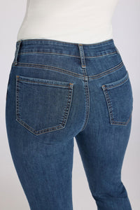 Marilyn Straight Crop Jeans In Cool Embrace® Denim | Sunset Villa | Pants | NYDJ