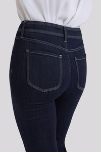 Marilyn Straight Jeans In Sure Stretch® Denim With High Rise | Morningtides | Denim | NYDJ