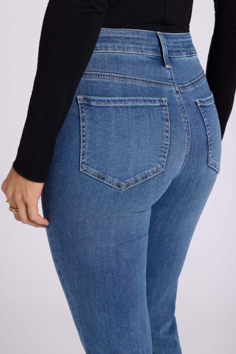 Marilyn Straight Jeans Sure Stretch® Denim (Tall) | Redwood - NYDJ