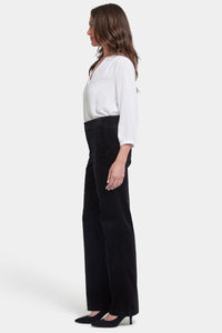 Straight Pants in Velveteen | Black | Pants | NYDJ