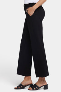 Straight Sculpt-Her™ Trouser | Black | Pants | NYDJ