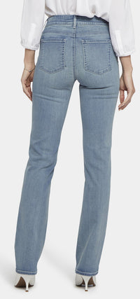 Marilyn Straight Jeans Light Blue Premium Denim (Petite) | Thistle Falls | Denim | NYDJ